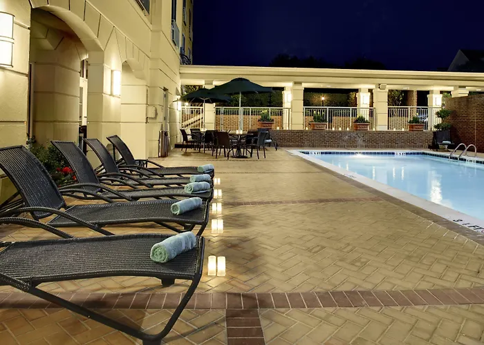 Courtyard By Marriott Charleston Historic District