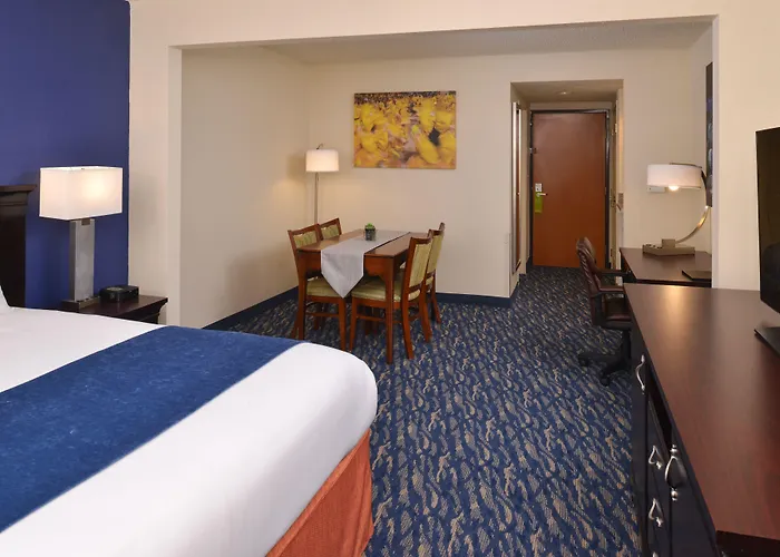 Comfort Inn & Suites New Orleans Airport North