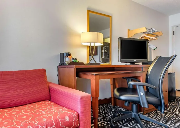 Quality Inn Falconer - Jamestown