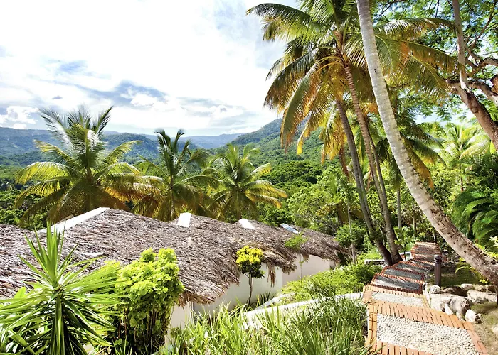 Casa Bonita Tropical Lodge & Spa