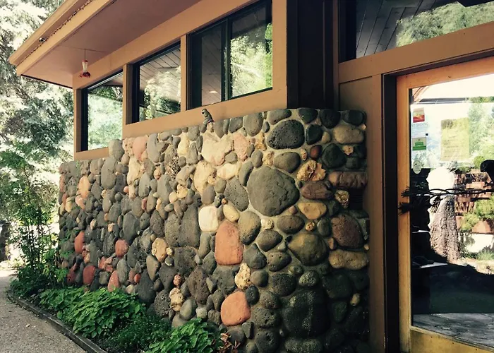 Junipine Resort
