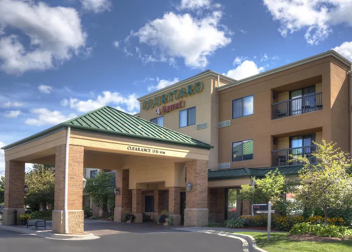 Courtyard By Marriott Traverse City