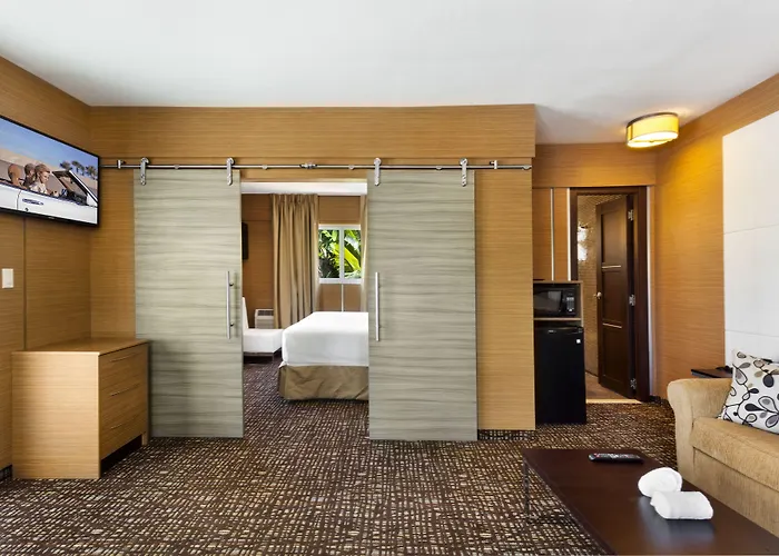 The Garden Hotel & Resort