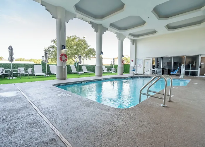 Holiday Inn Express Hotel & Suites Cocoa Beach By Ihg