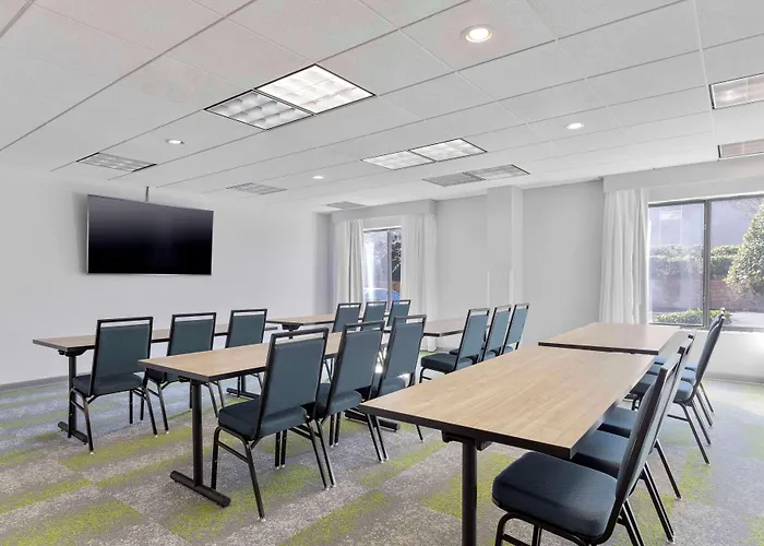 Spark By Hilton Greensboro