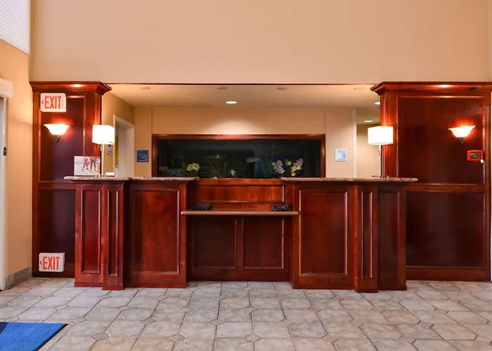 Holiday Inn Express & Suites Watsonville By Ihg