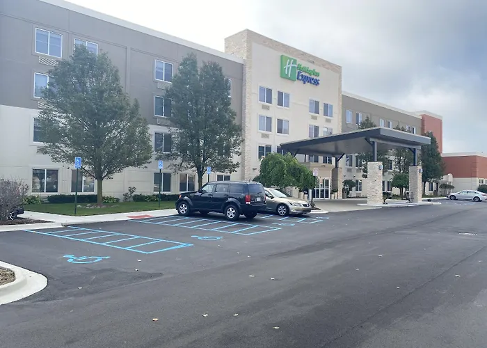 Holiday Inn Express Wixom By Ihg