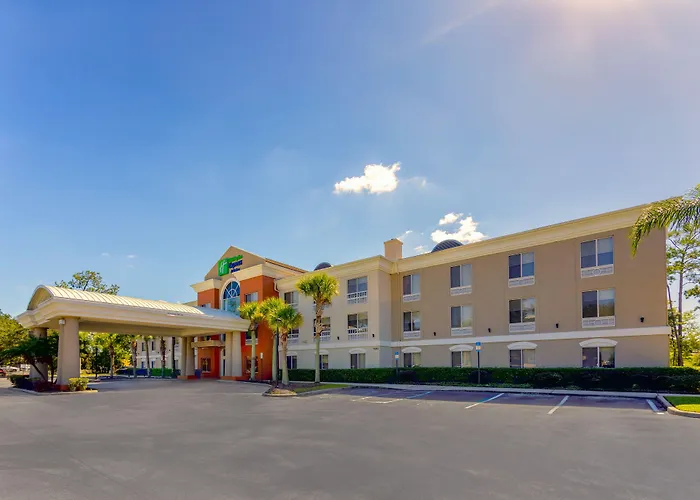 Holiday Inn Express & Suites Jacksonville South - I-295 By Ihg