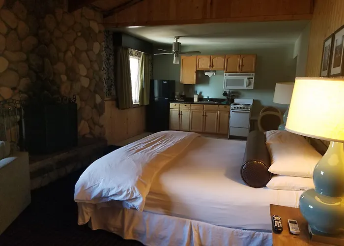 3 Peaks Resort & Beach Club