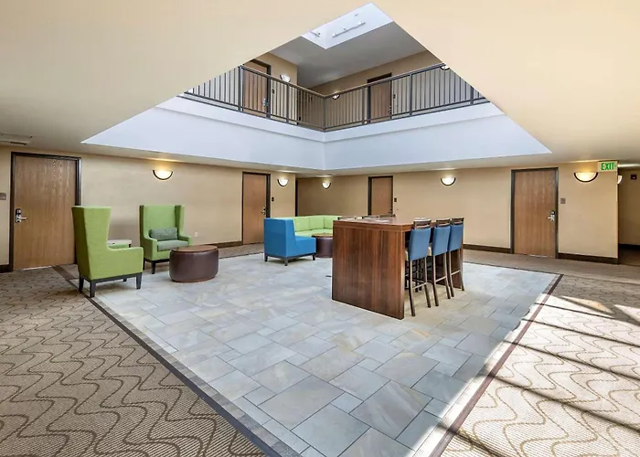 The Atrium Hotel Sfo Airport - Free Shuttle & Breakfast