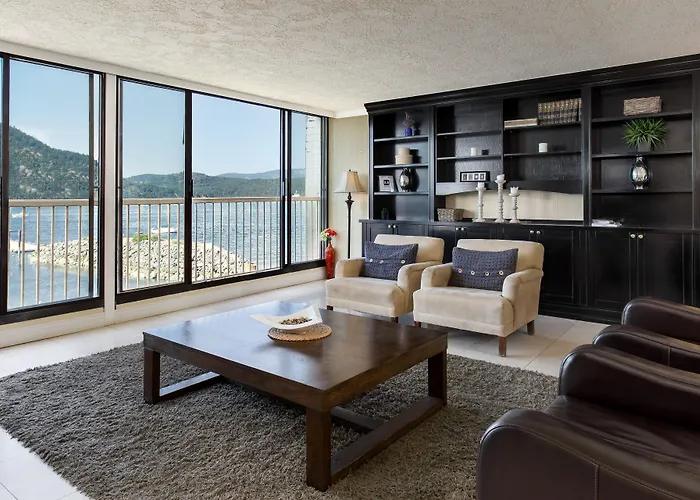 Oceanfront Suites At Cowichan Bay