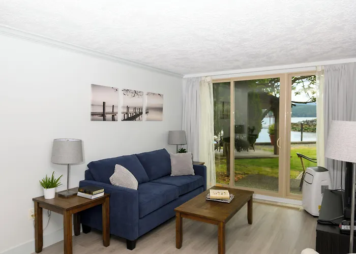 Oceanfront Suites At Cowichan Bay