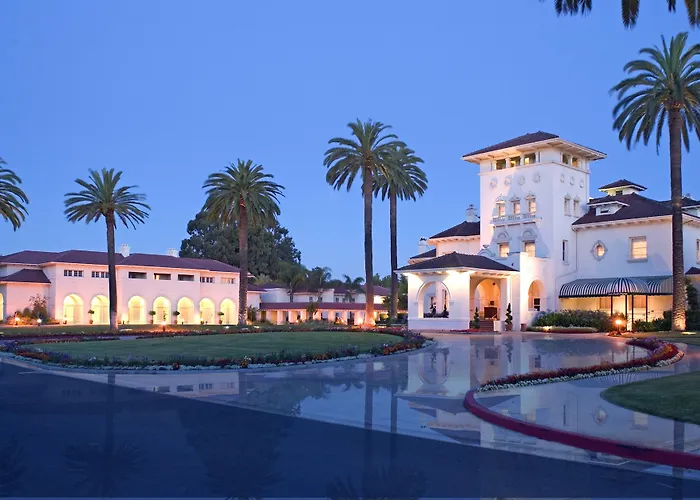 Hayes Mansion San Jose, Curio Collection By Hilton