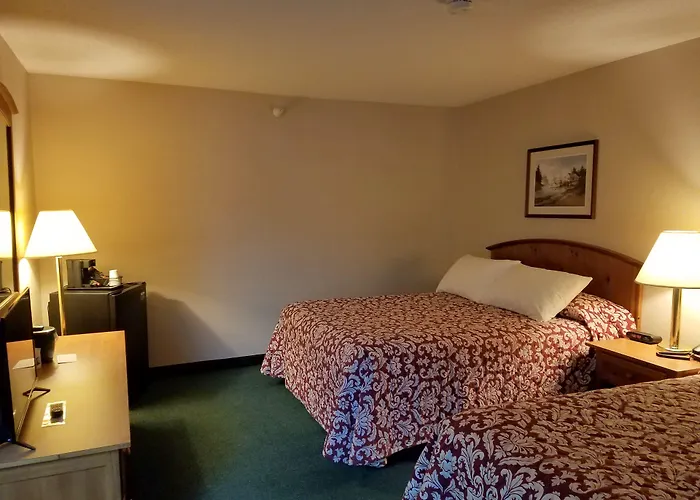 Commodores Inn