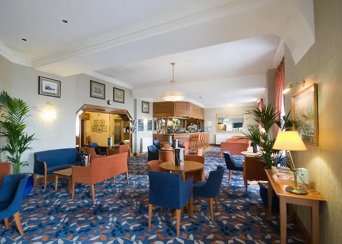 Royal Beach Hotel