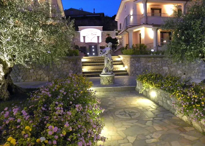 Hotel Ristorante Borgo La Tana