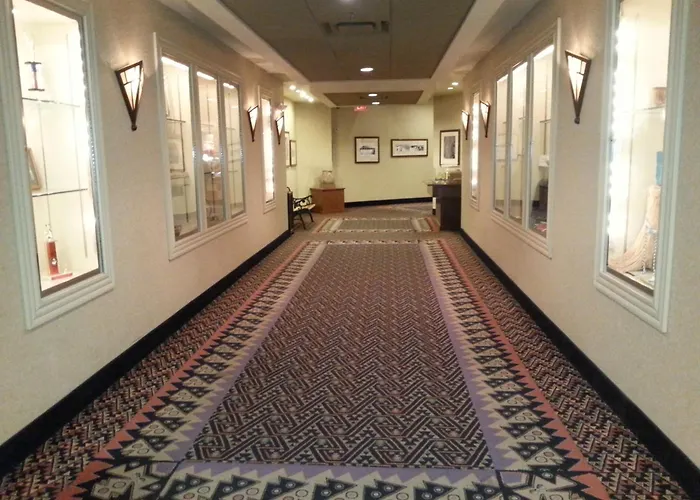 Avi Resort & Casino
