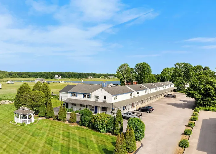 Stonington Resorts