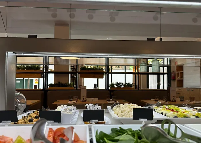 Aqua Hotel Bertran Park
