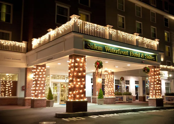 Salem Waterfront Hotel & Suites