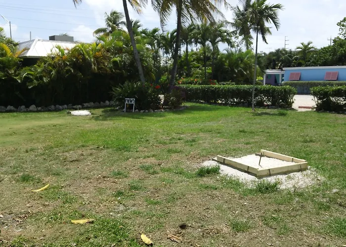 Marathon Beach Resorts