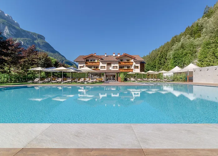 Alleghe Resorts