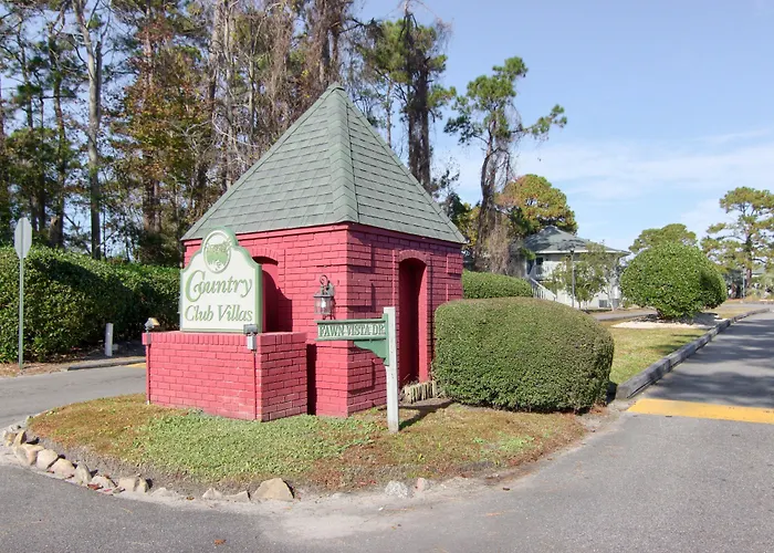 Country Club Villas