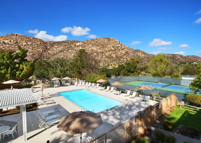 Riviera Oaks Resort By Coolvacay