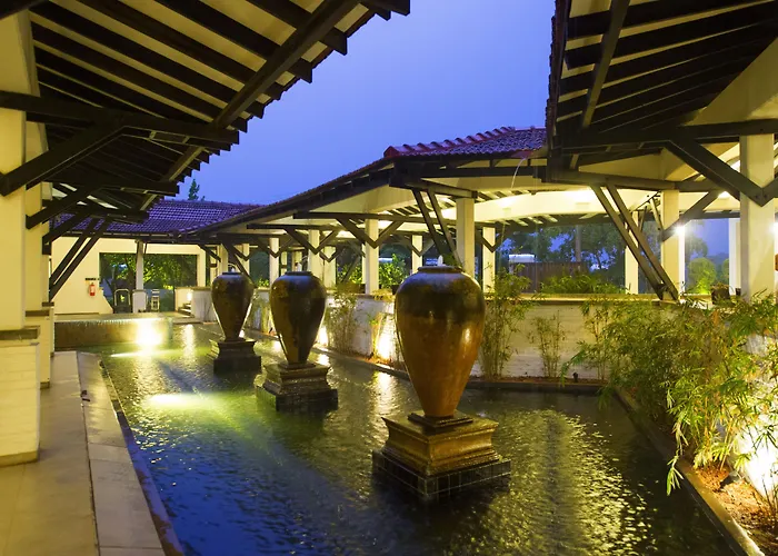 Club Hotel Dolphin
