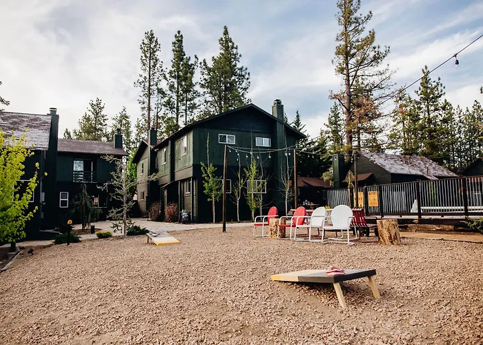 Noon Lodge
