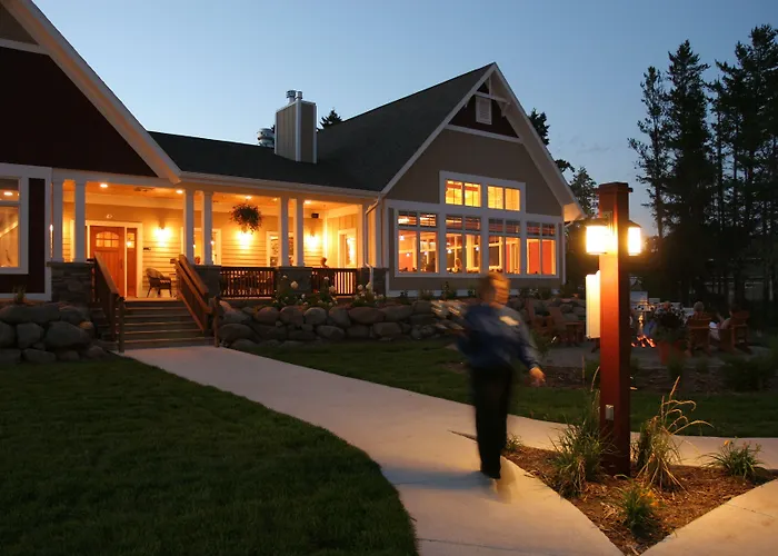 Two Harbors Resorts