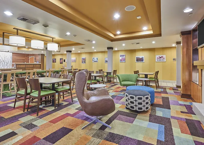 Fairfield Inn & Suites Burlington