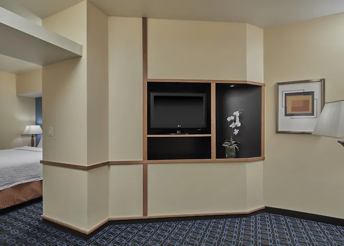 Fairfield Inn & Suites Burlington