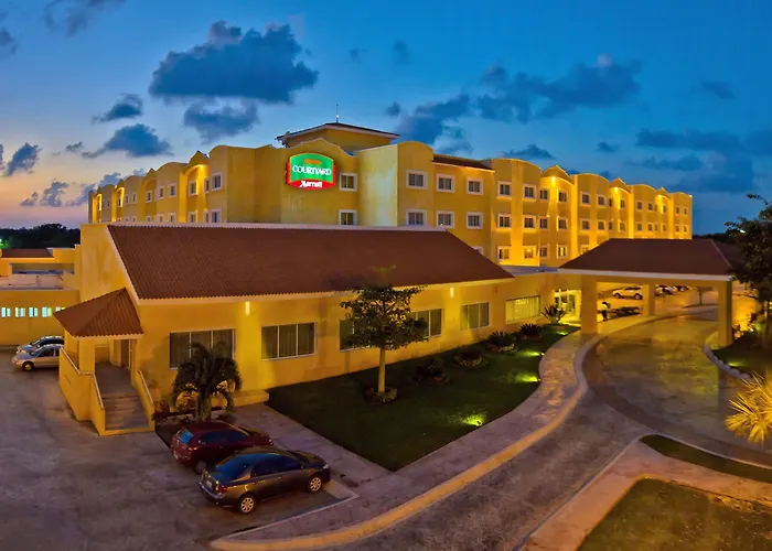 Courtyard By Marriott Cancun Airport