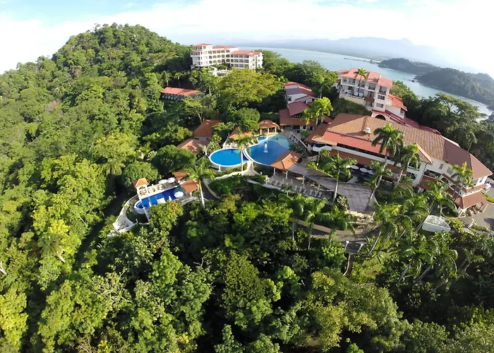 Parador Nature Resort And Spa