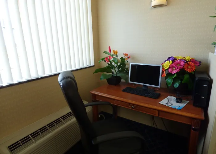 Days Inn By Wyndham Brigham City