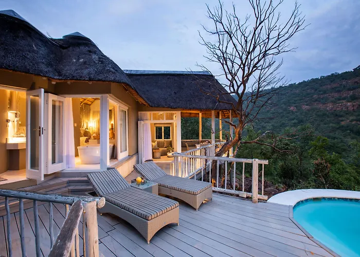 Clifftop Exclusive Safari Hideaway