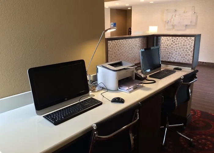 Holiday Inn Express Defuniak Springs By Ihg