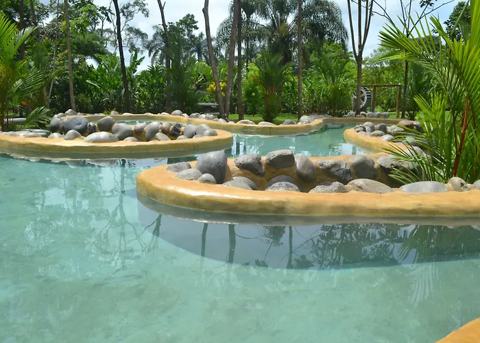 Volcano Lodge, Hotel & Thermal Experience