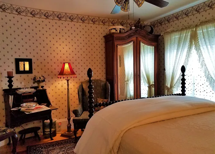 The Jeweled Turret Inn