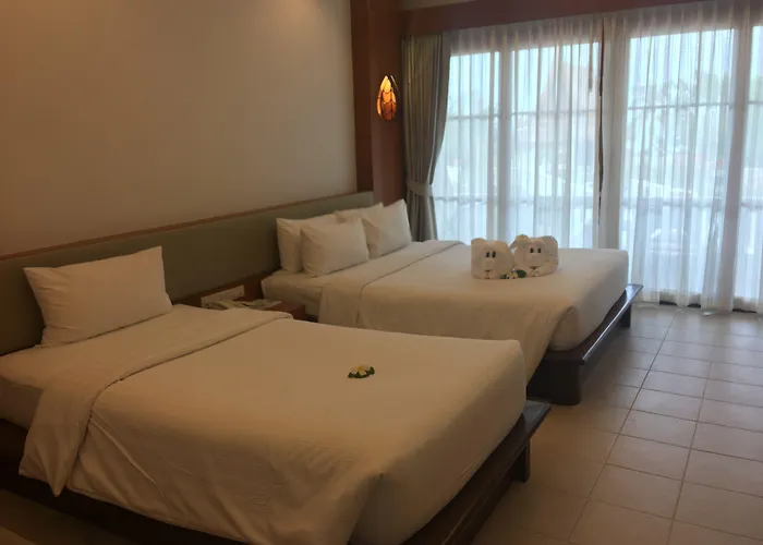 Thai House Beach Resort