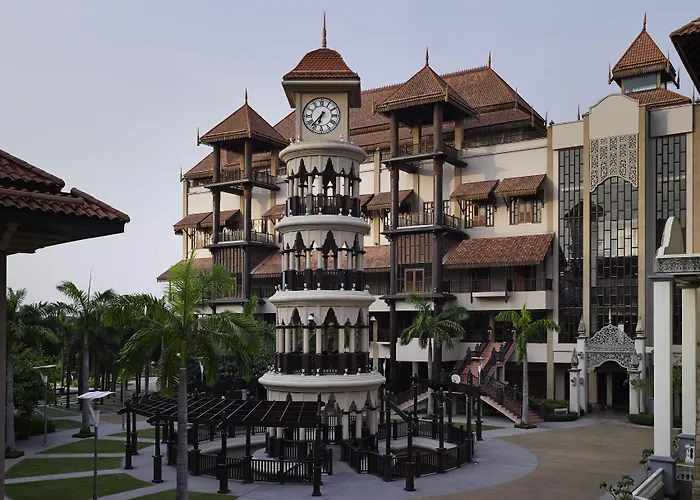 Doubletree By Hilton Putrajaya Lakeside