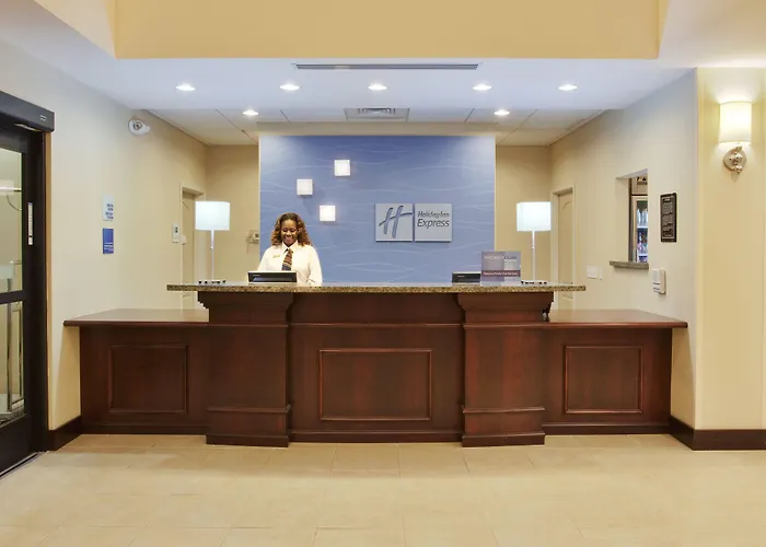Holiday Inn Express & Suites Merced - Yosemite Natl Pk Area By Ihg