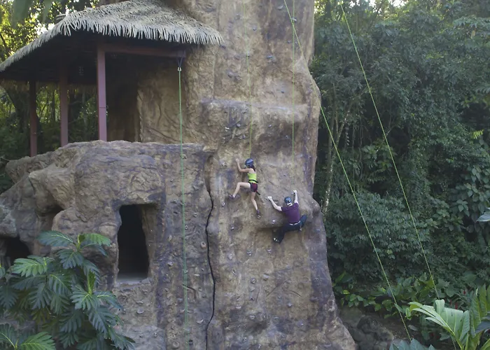 Family resorts in La Fortuna