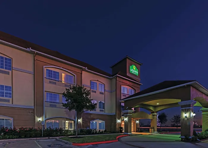 La Quinta By Wyndham Angleton