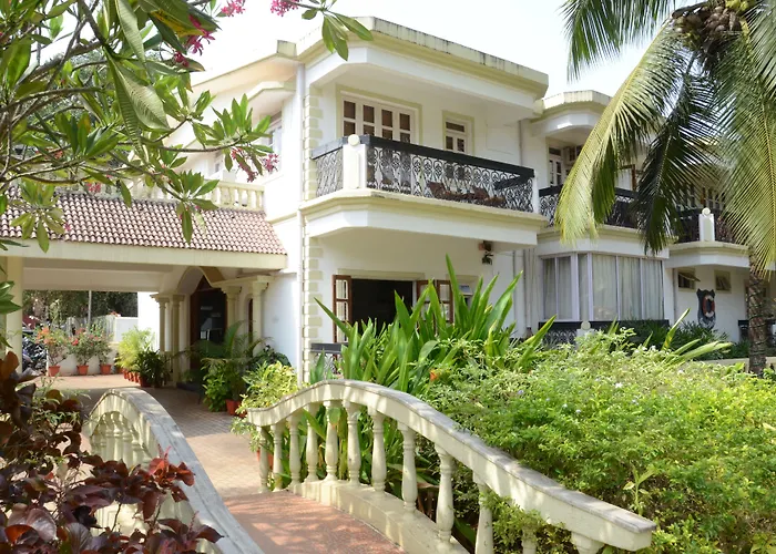 Sonesta Inns Beach Resort - Candolim Beach