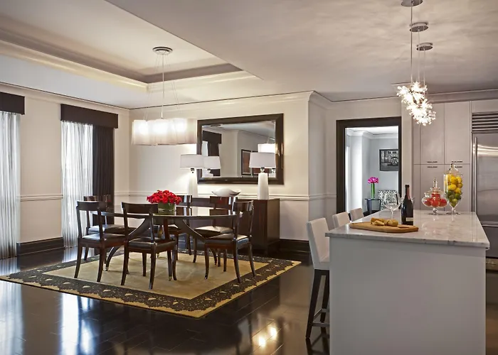 Waldorf Astoria Chicago