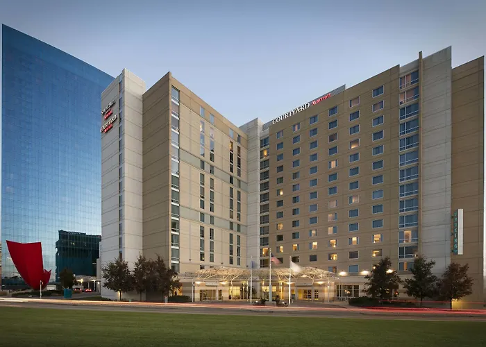 Courtyard By Marriott Indianapolis Downtown