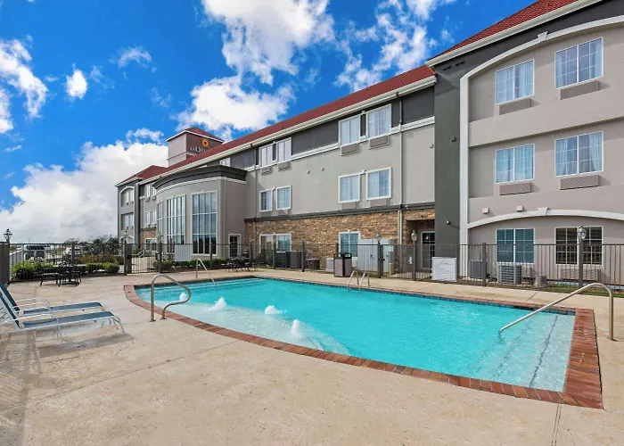 La Quinta By Wyndham Bridge City-Orange