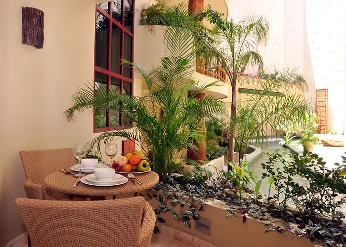 Maya Villa Condo Hotel And Beachclub